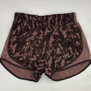 Nike Printed Dri-FIT Running Shorts in Smokey Mauve/Black